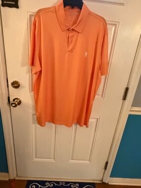 Izod Men's Coral-Orange Short Sleeve Polo